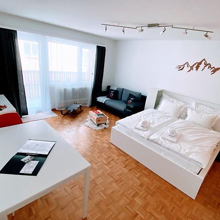 Studio Wolli - Stylish & Central - Steps To Matterhorn Gondola 체르마트 외부 사진