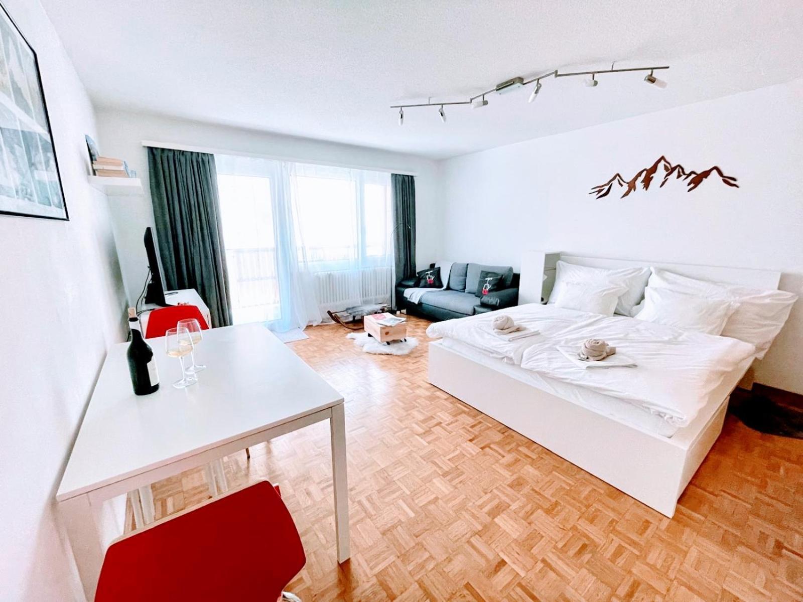 Studio Wolli - Stylish & Central - Steps To Matterhorn Gondola 체르마트 외부 사진