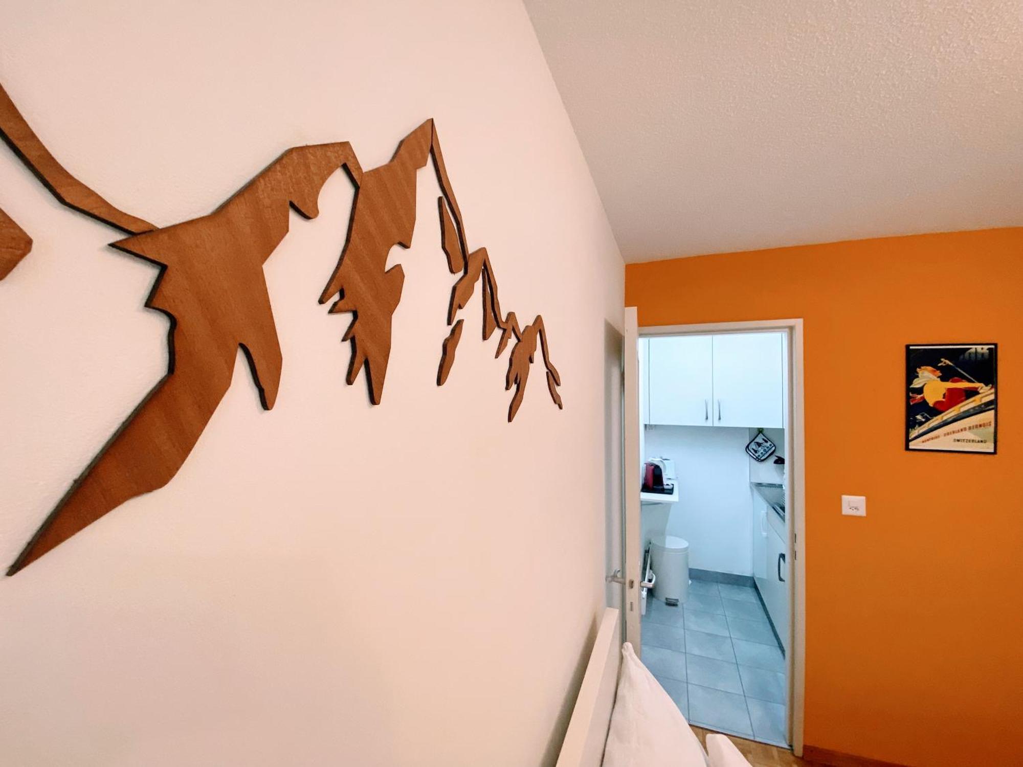 Studio Wolli - Stylish & Central - Steps To Matterhorn Gondola 체르마트 외부 사진